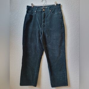Universal Thread retro green corduroy cropped pants size 12/31